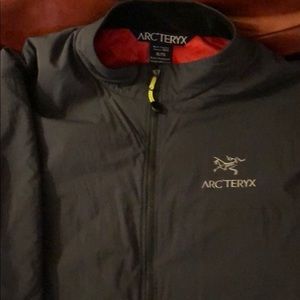 Arcteryx Atom LT 3/4 zip pullover-XL